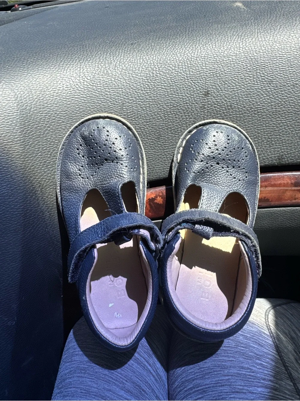 Mini Boden Navy Leather Mary Jane Shoes size 8.5 (eu) 25 toddler